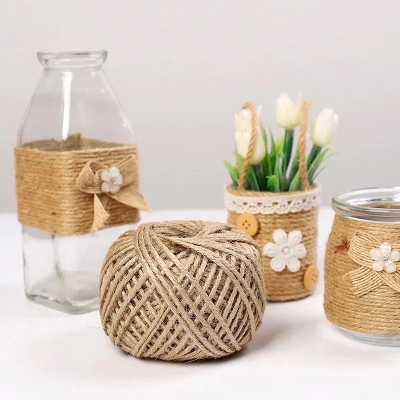 Tái Chế Chai Nhựa Thành Bình Hoa: 5 Phong Cách Độc Đáo & Hướng Dẫn Chi Tiết 3 Lọ Hoa Mộc Mạc