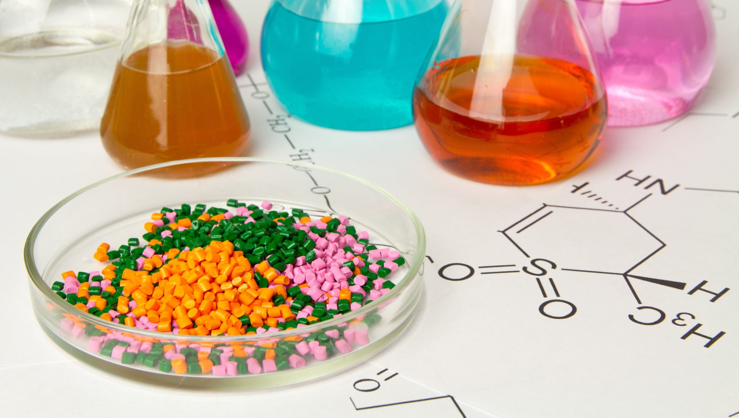 Phụ Gia Nhựa: Cẩm Nang Toàn Diện Về Các Chất Cải Thiện Tính Năng Polymer 10 Phụ gia ngành nhựa PVC