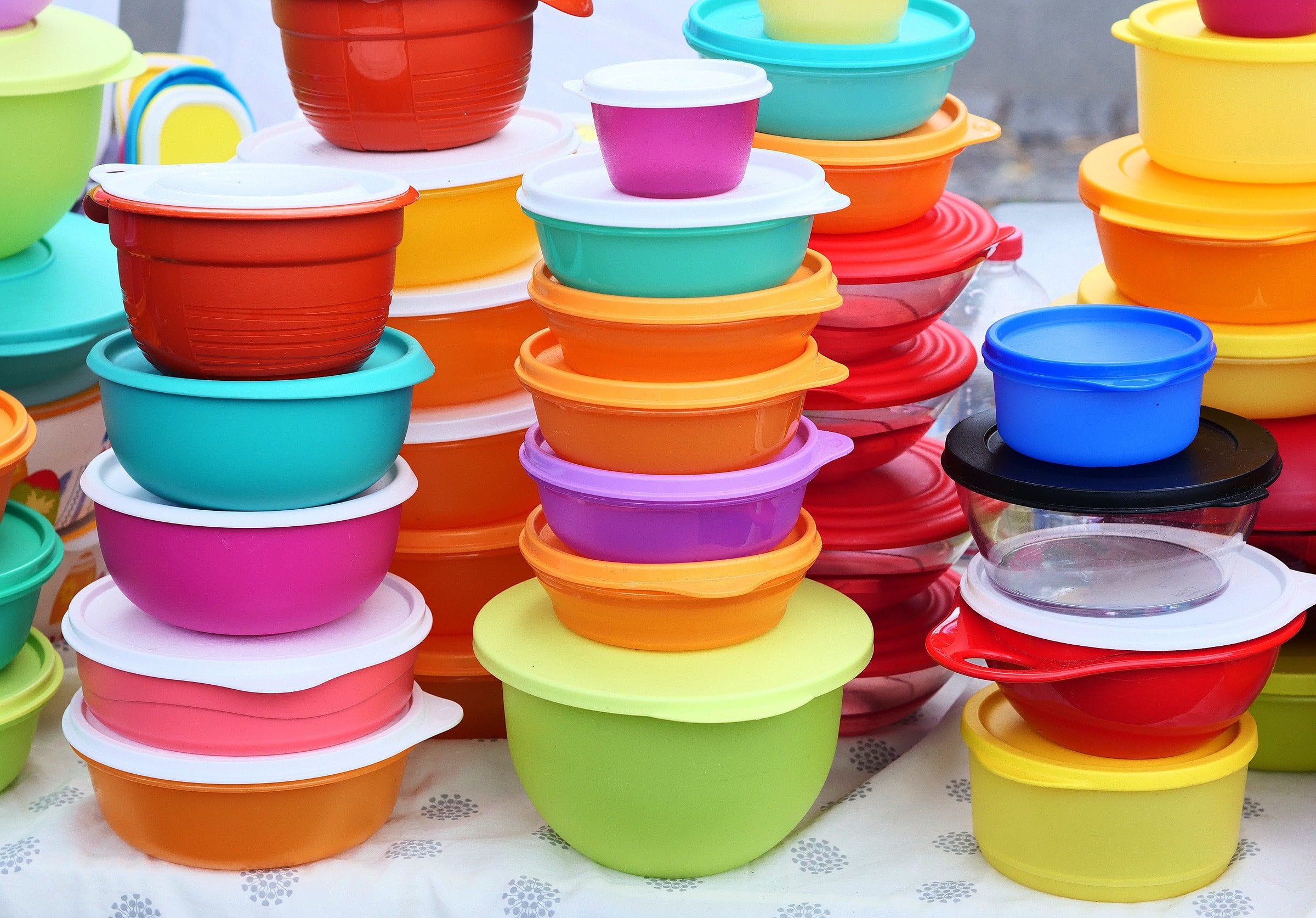 Nhựa Tupperware Là Gì? Giải Mã Chi Tiết Về Vật Liệu, Thiết Kế và Chất Lượng 3 Tupperware